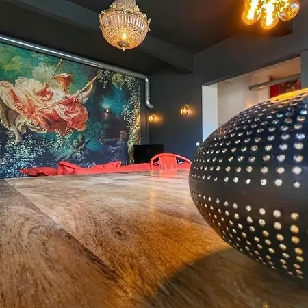 De Luxe Apartment *